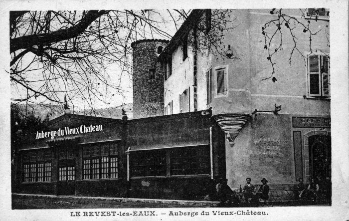 https://forum.revestou.fr/uploads/images/2016/07/13/chateau-roi-rene-auberge.jpg